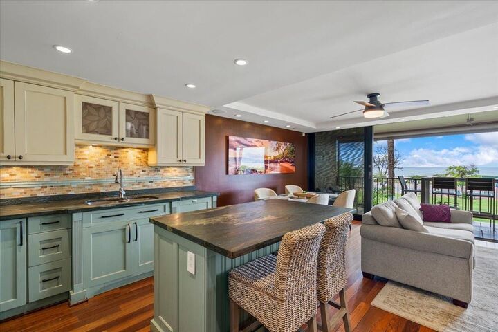 Property Photo: 940 S Kihei Rd D203 HI 96753
