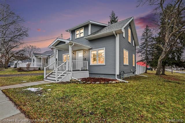 Property Photo:  4006 Pleasant Street  MI 48461 