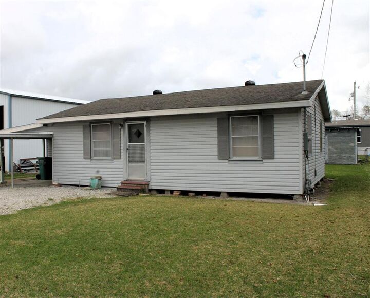 Property Photo:  613 Lebleu Road  LA 70607 
