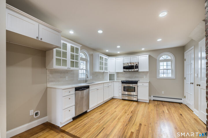 Property Photo:  191 Anson Street  CT 06614 