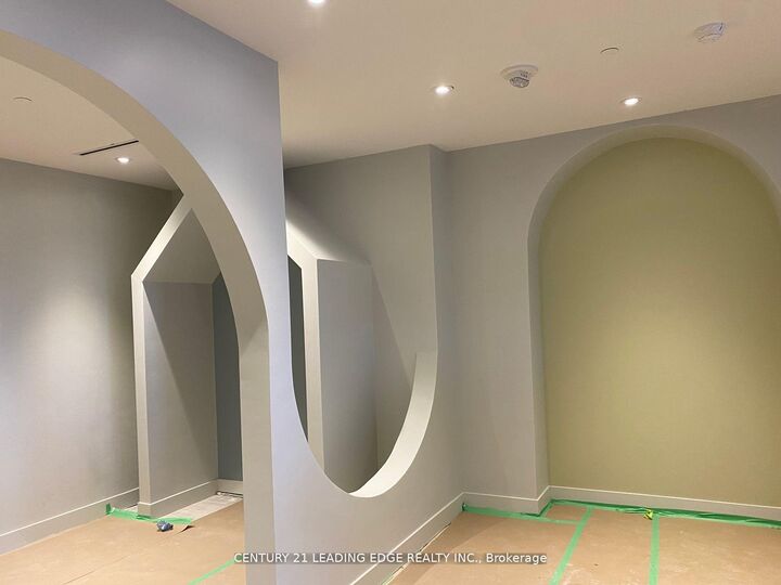 Property Photo:  270 Dufferin Street 403  ON M6K 0H8 