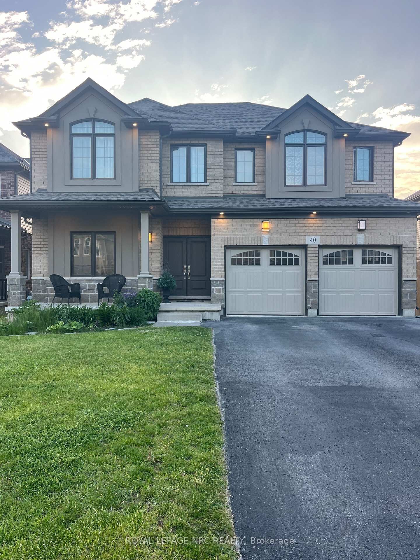 Property Photo: 40 Elderberry Road ON L2V 0E7
