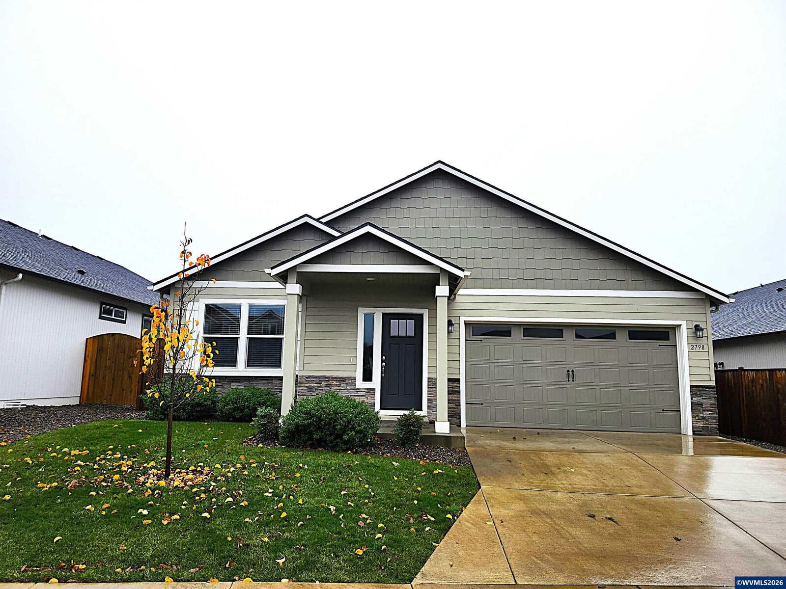 Property Photo: 2798 Essex Av NW OR 97321