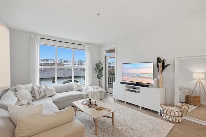 8150 207 Street A323 — photo 1