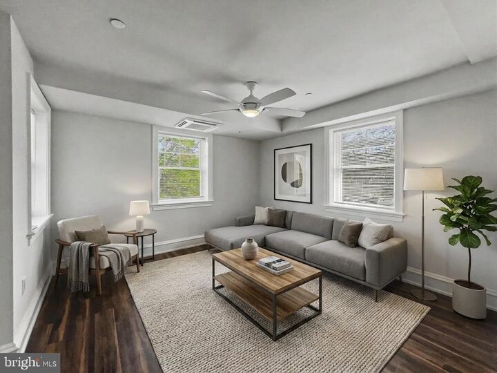 Property Photo:  1 Pennsylvania Avenue 1  PA 19087 