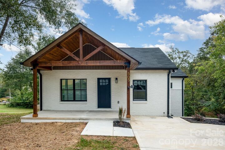 Property Photo:  503 Circle Drive E  NC 28150 