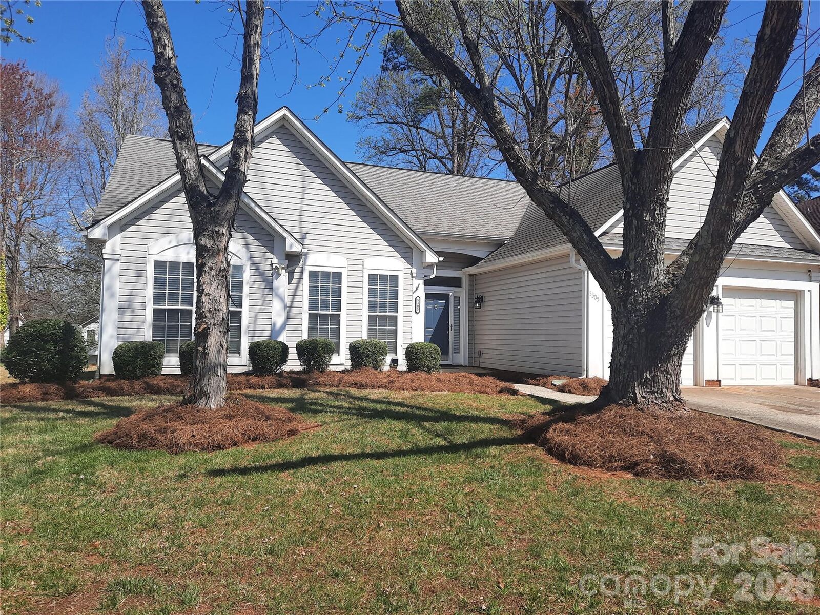 Property Photo:  5305 Chinemist Court  NC 28269 