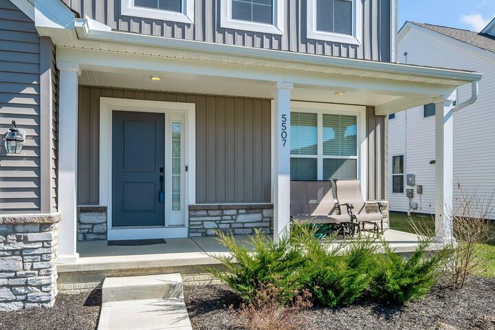 Property Photo:  5507 Winterglow Drive  OH 43065 
