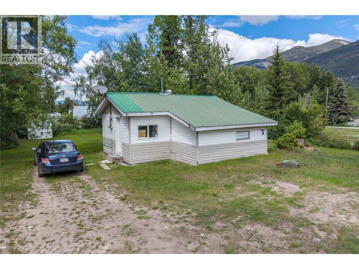 Property Photo: 876 Canyon Creek Road BC V0A 1H2