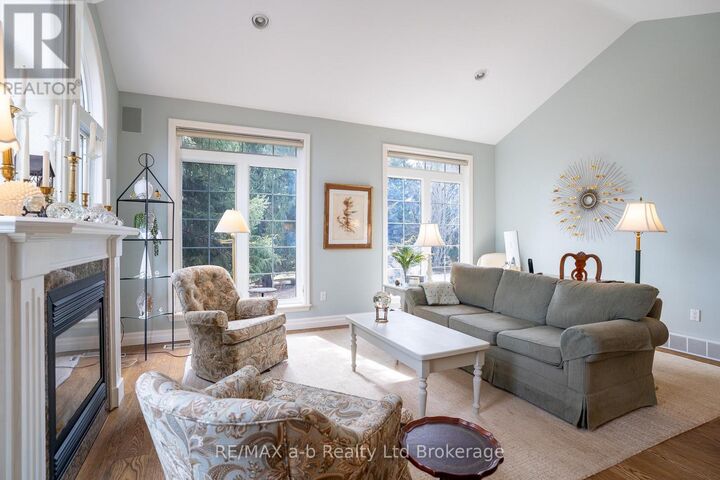 Property Photo: 15 Otterview Drive ON N0J 1R0