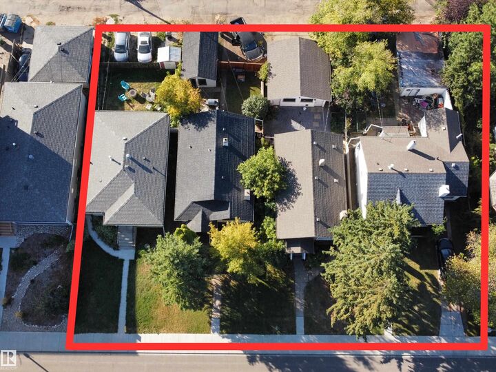 Property Photo:  9917 86 Avenue NW  AB T6E 2L8 