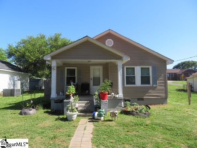 Property Photo:  1602-1604 W Market Street  SC 29624 