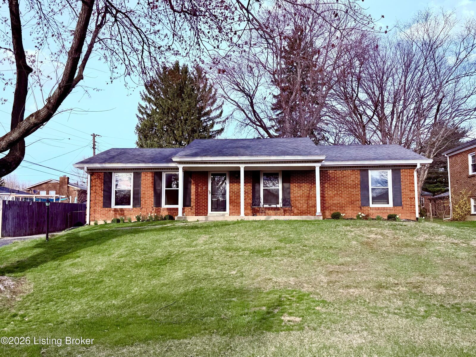 Property Photo:  2611 Welsford Way  KY 40242 