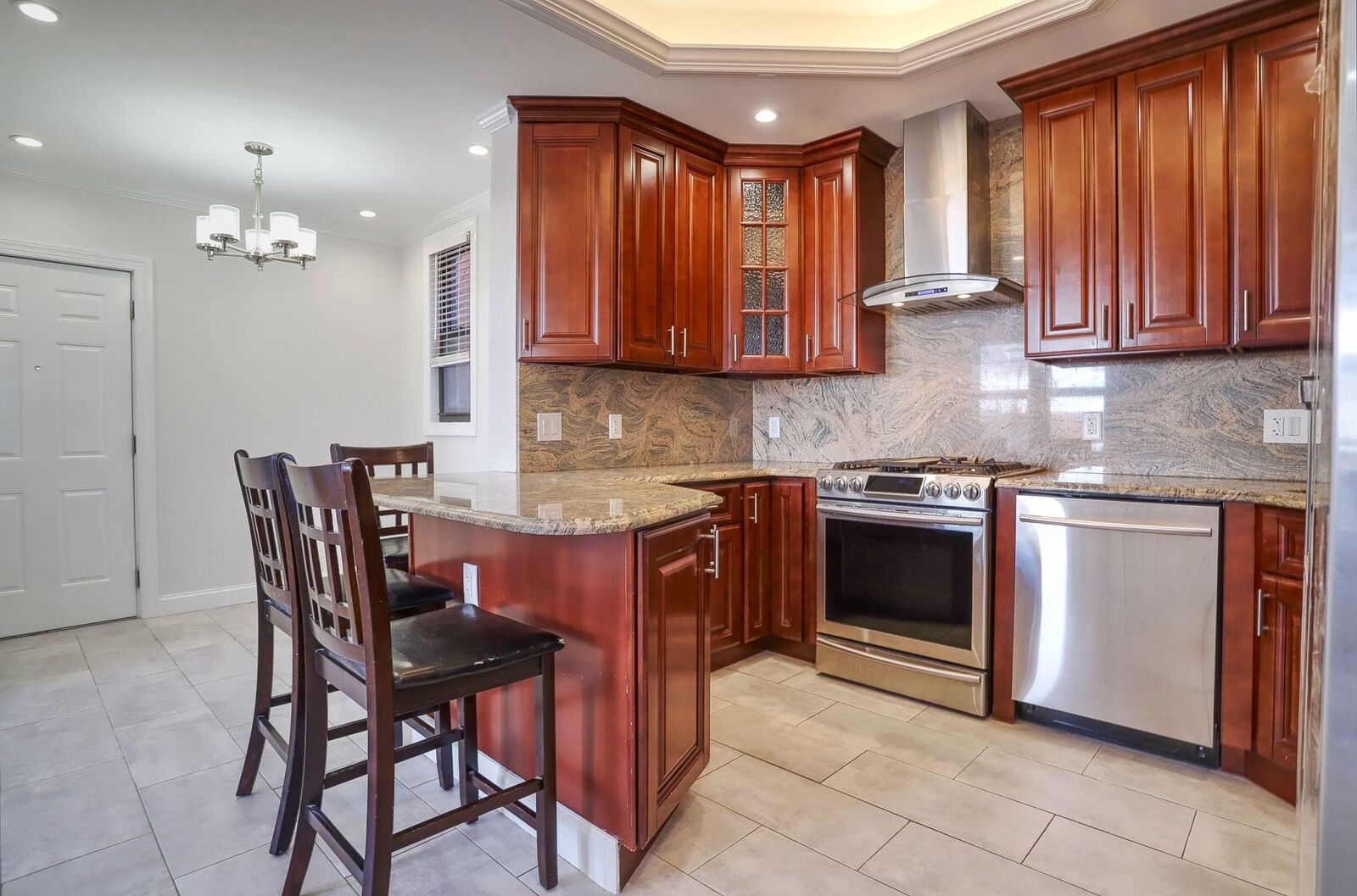 Property Photo:  915 Central Ave 3  NJ 07087 