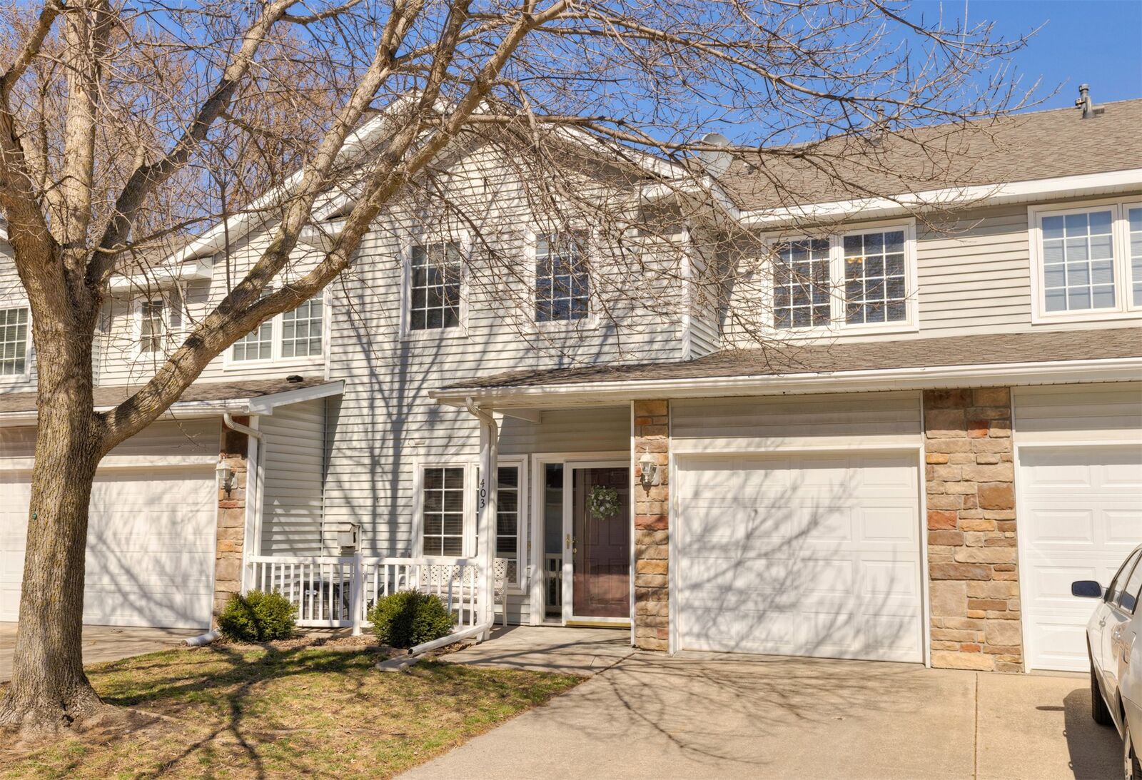 Property Photo:  500 N Valley Drive 403  IA 50312 