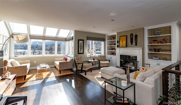 Property Photo:  6 Burd Street 2403  NY 10960 