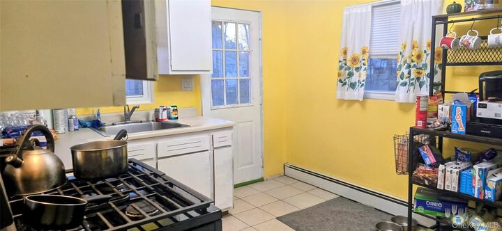 Property Photo:  2 Ivy Road  NY 11951 