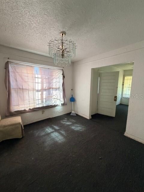 Property Photo:  2003 E Durkee Drive  FL 32209 