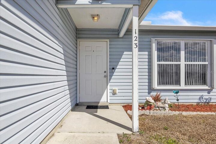 Property Photo:  123 NW 9th Street  FL 33993 