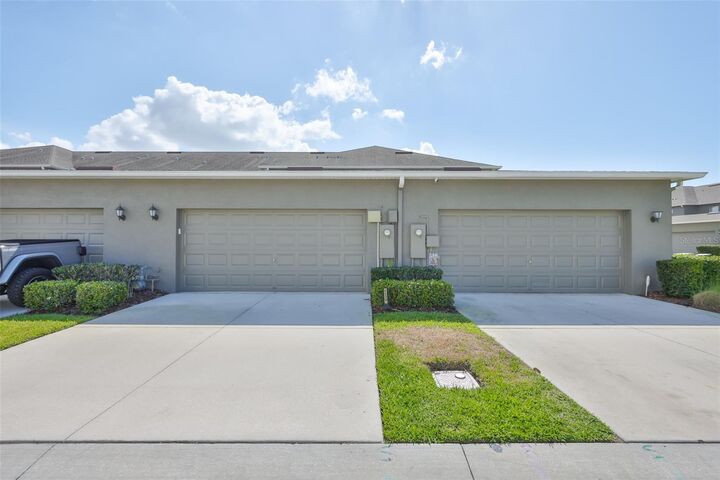 Property Photo:  6330 Lantern View Place  FL 33572 