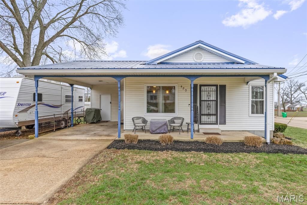 Property Photo:  420 Bennett Street  MO 63640 