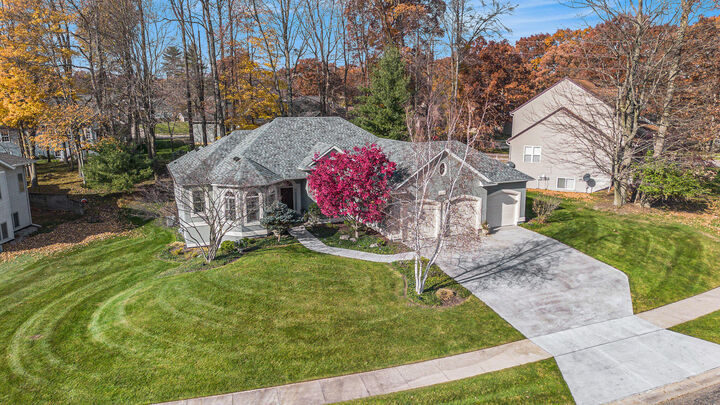 Property Photo:  1969 Oak Hollow Road NW  MI 49504 