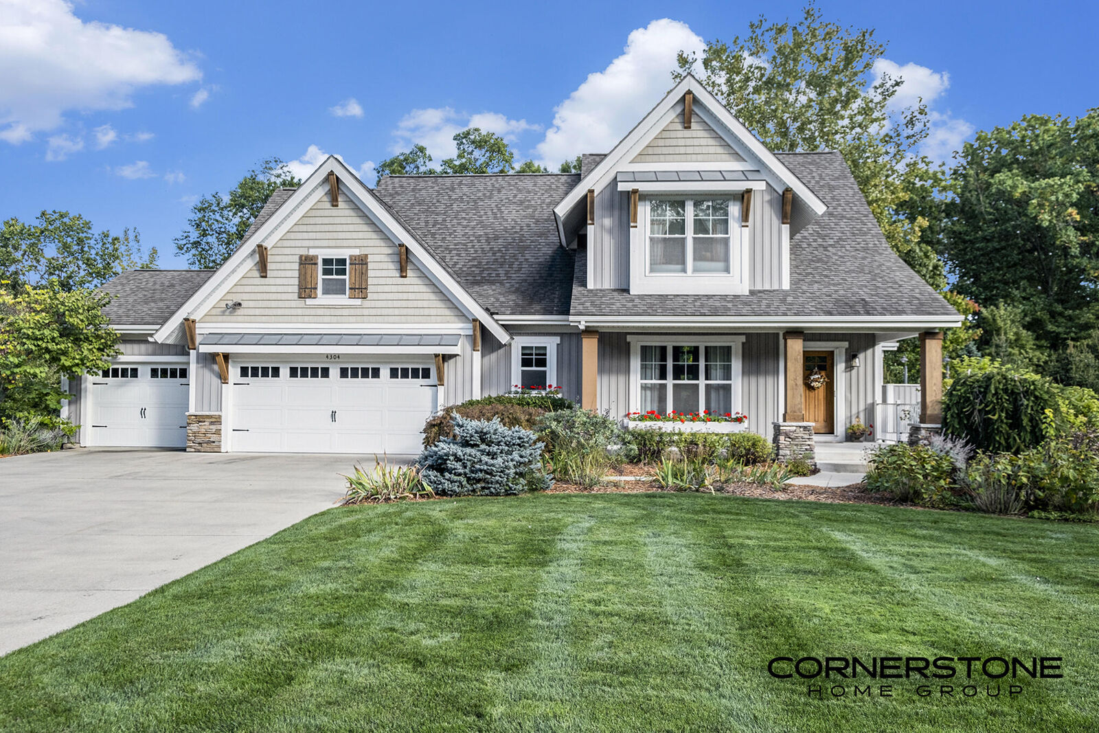 Property Photo:  4304 Oak River Court NE  MI 49525 