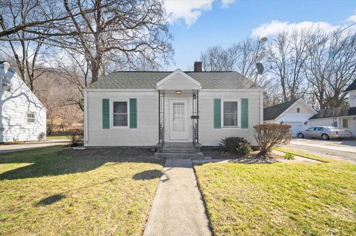 Property Photo:  705 N Jefferson Street  MI 49331 