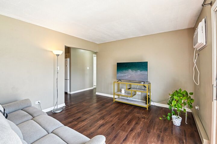 Property Photo:  220 Madison Street 2A  IL 60435 