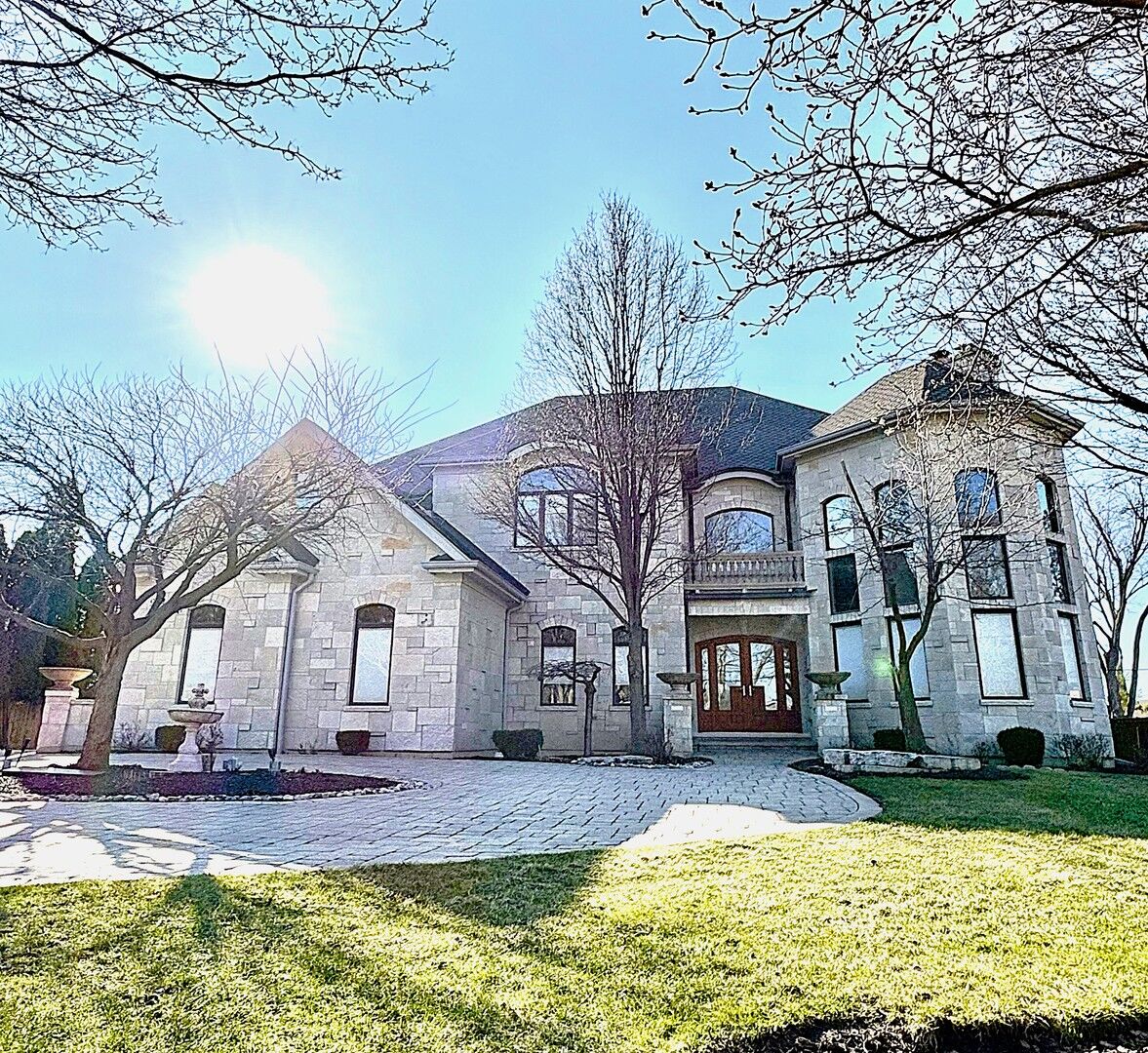 Property Photo:  904 S Edgewood Lane  IL 60056 