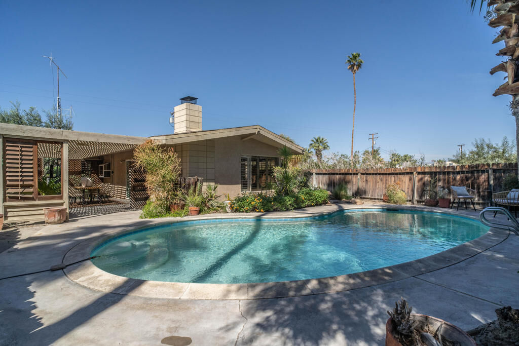 Property Photo:  44841 San Jacinto Avenue  CA 92260 