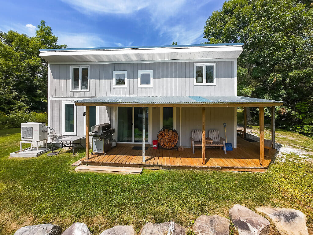 Property Photo:  326 Woodmans Mill Road  ME 04973 