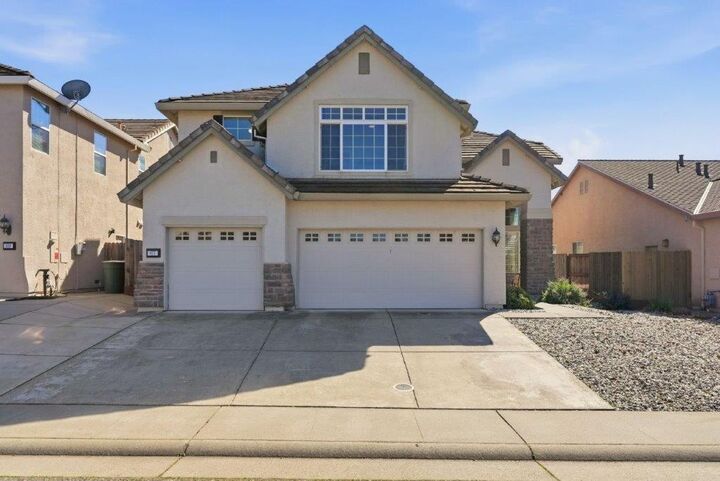 Property Photo: 877 Lavastone Drive CA 95648