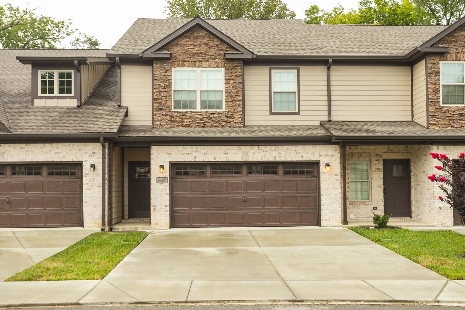 Property Photo: 3337 Alta Ln TN 37128