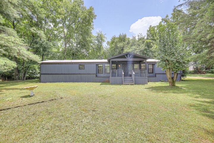 Property Photo:  915 Hearthstone Ct  TN 37167 