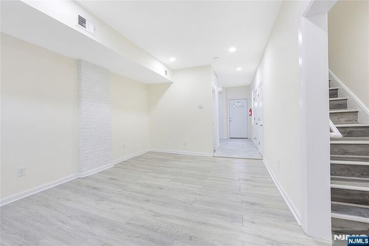 Property Photo:  88 Devon Street  NJ 07032 