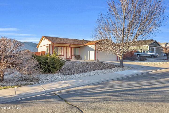 Property Photo: 17391 Desert Lake Drive NV 89508
