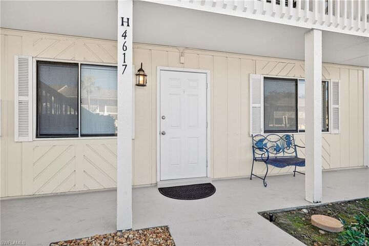 Property Photo: 4617 Bayshore Dr H4 FL 34112