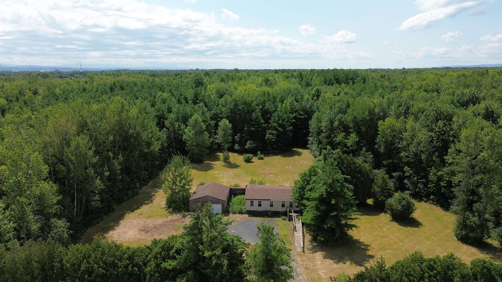 Property Photo:  83 Hyde Road  VT 05458 