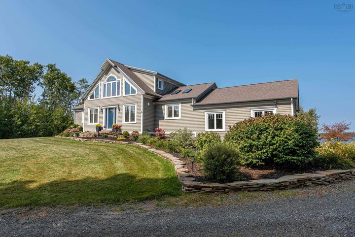 Property Photo: 13573 Highway 6 NS B0K 1Y0