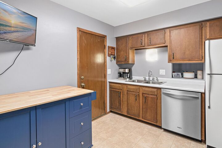 Property Photo: 3772 Red Robin Lane MN 55122