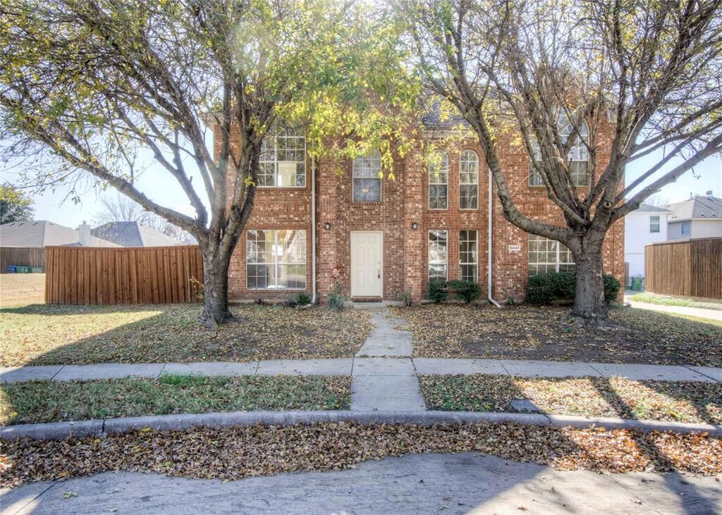 Property Photo: 5441 Mohawk Court TX 75056
