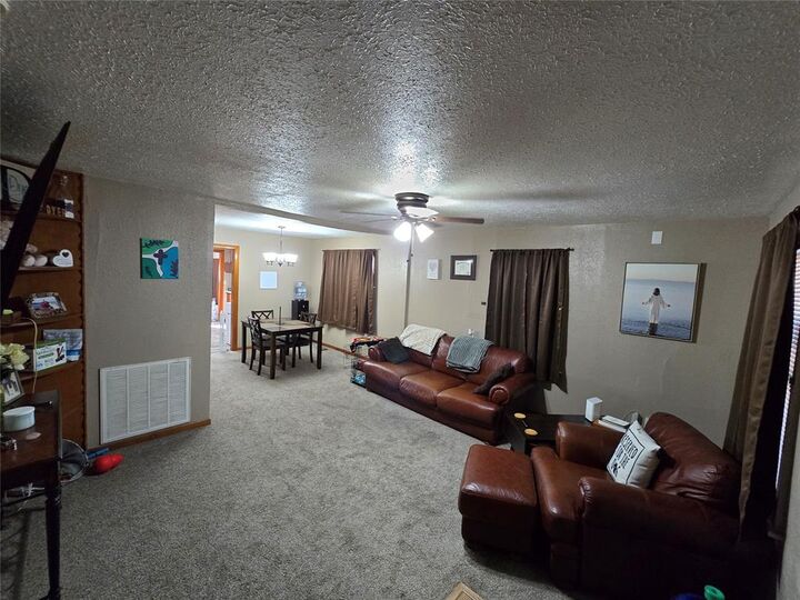 Property Photo:  1547 N 1st Street  OK 73045 