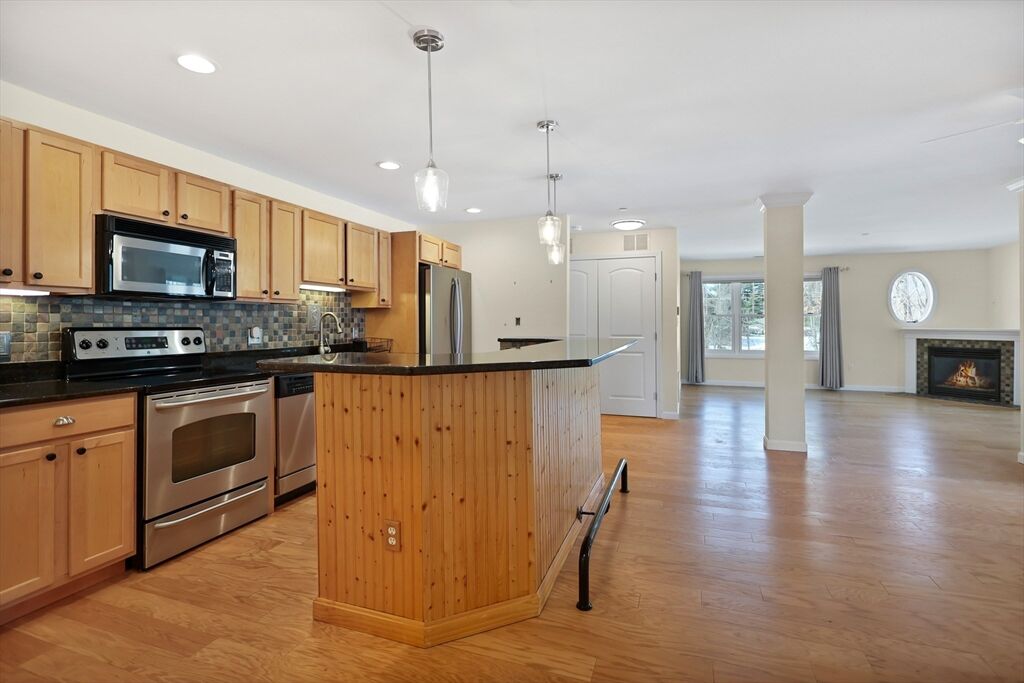 Property Photo:  10 Westchester Drive 10  MA 01830 