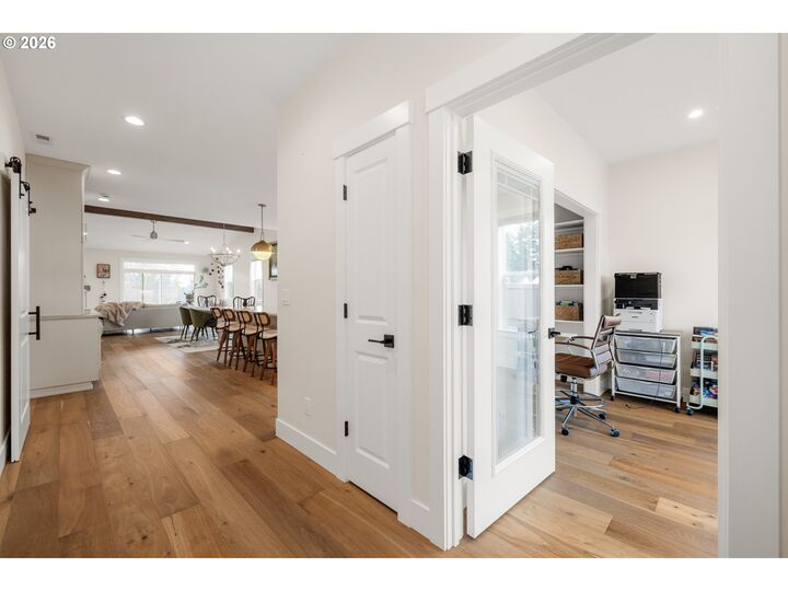 Property Photo:  1957 S Fir Loop  OR 97013 