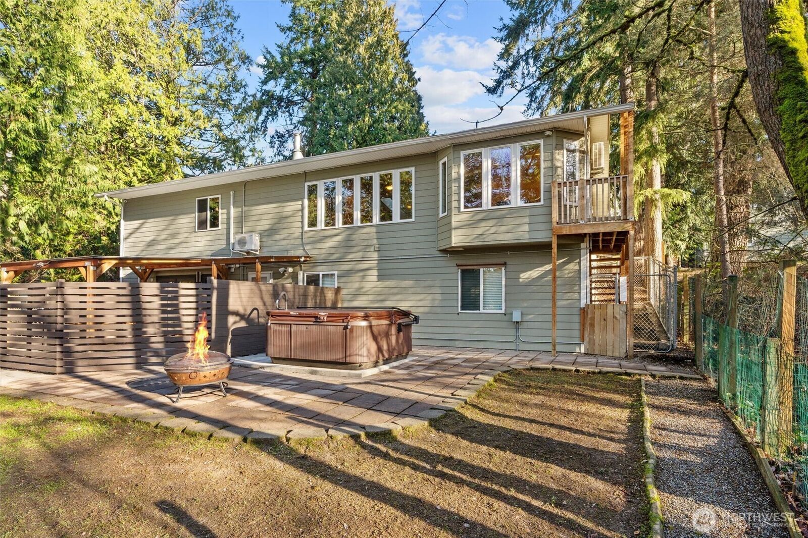 Property Photo:  7337  151st Avenue NE  WA 98052 