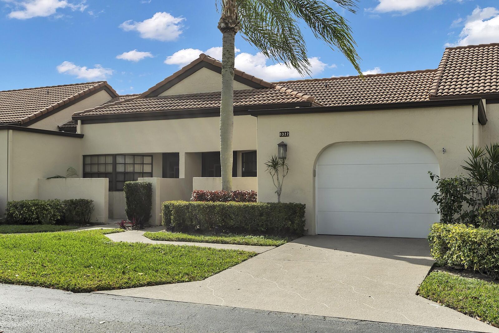 Property Photo:  8322 Mooring Circle  FL 33472 