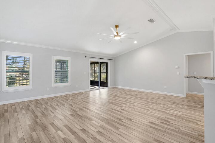 Property Photo:  101 Linden Road  FL 32086 