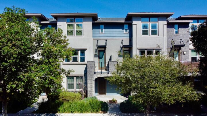 Property Photo:  925 De Guigne Drive 4  CA 94085 