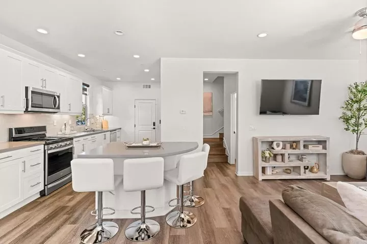 Property Photo:  16094 Veridian Cir  CA 92127 